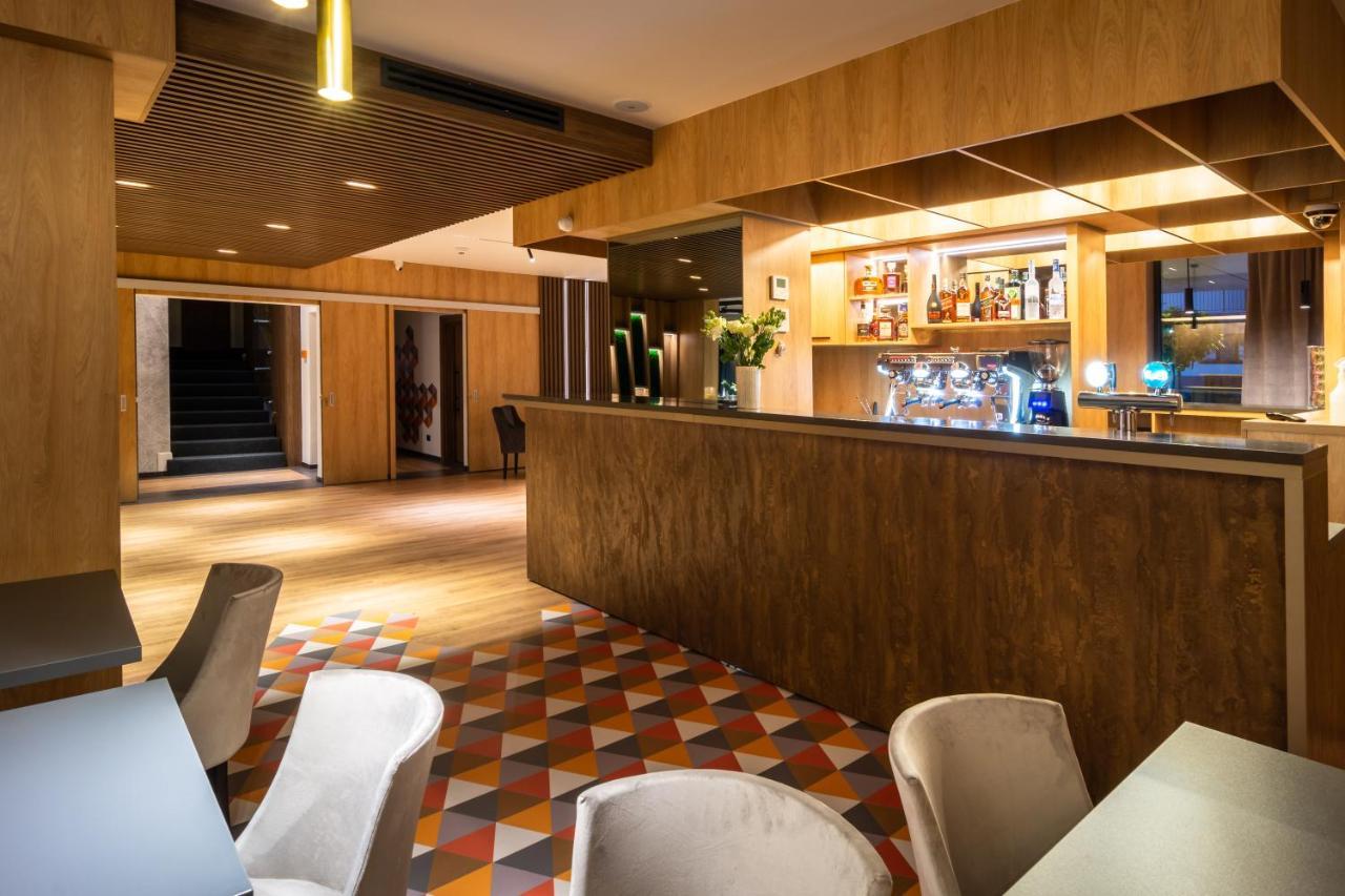 Aparthotel Nox คลูจ-นาโปกา ภายนอก รูปภาพ