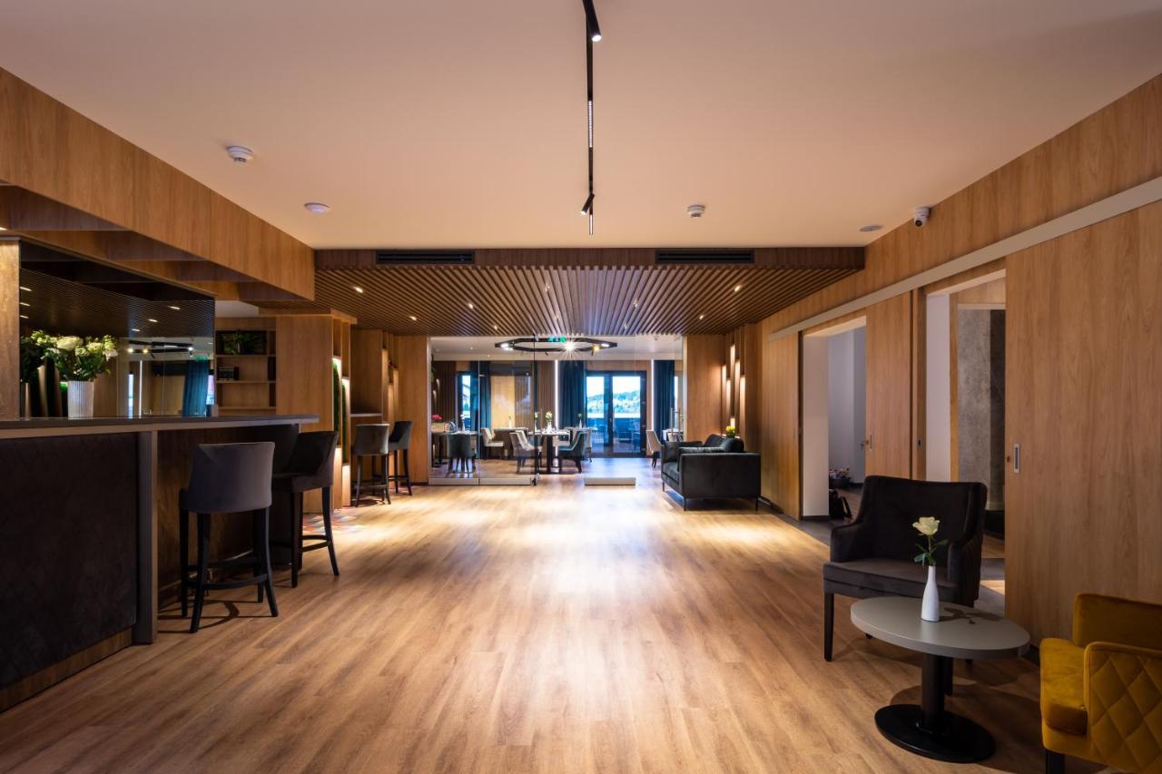 Aparthotel Nox คลูจ-นาโปกา ภายนอก รูปภาพ